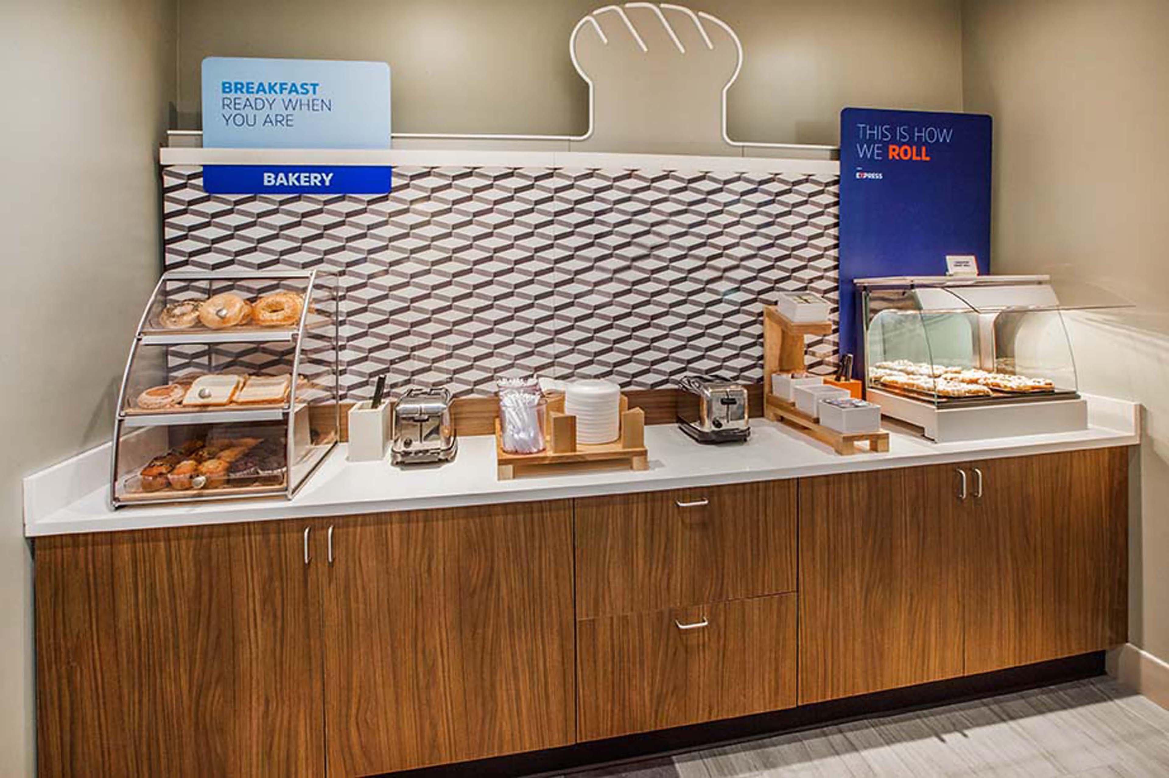 Holiday Inn Express Hotel & Suites Houston Energy Corridor - West Oaks By Ihg Dış mekan fotoğraf