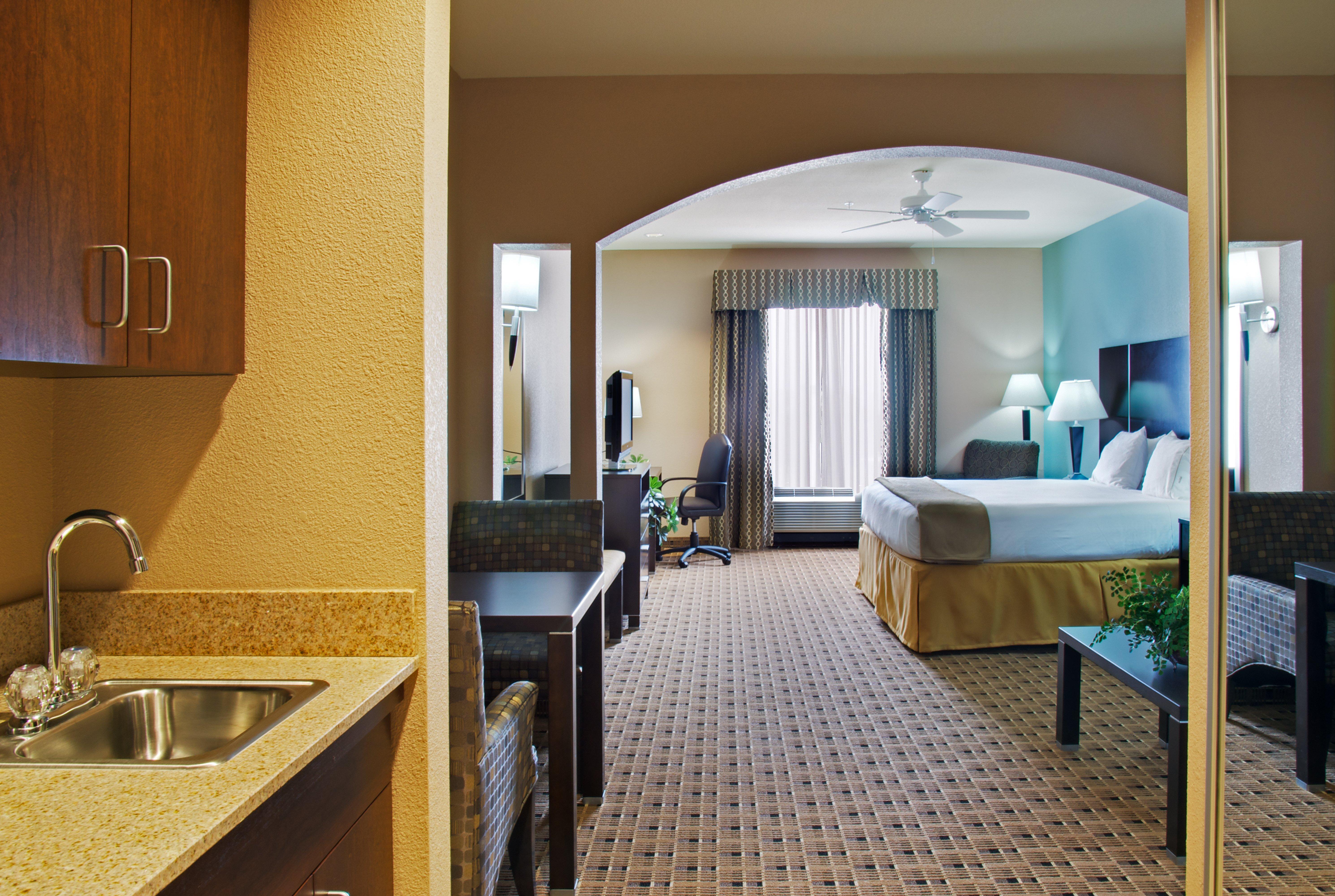 Holiday Inn Express Hotel & Suites Houston Energy Corridor - West Oaks By Ihg Dış mekan fotoğraf