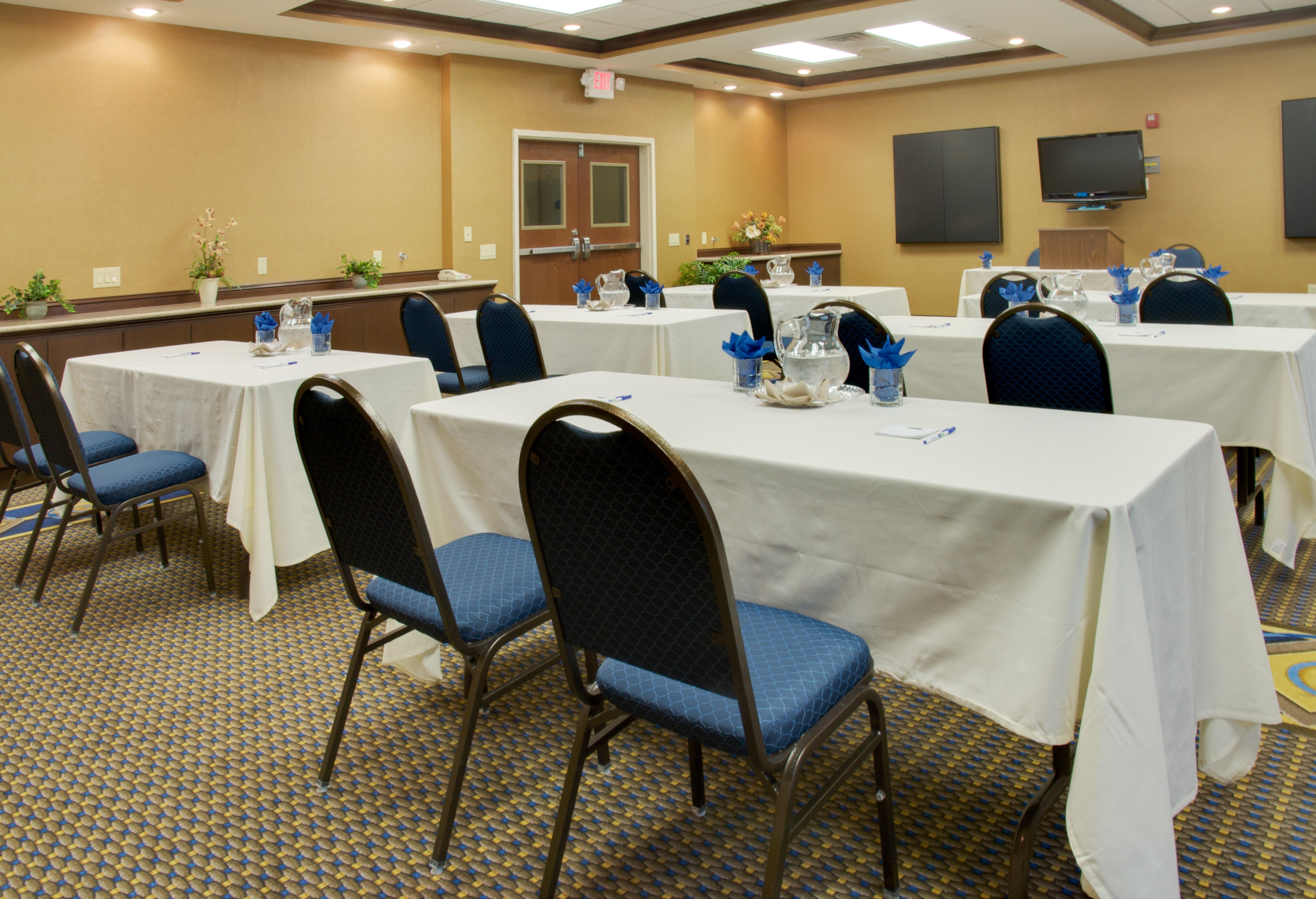 Holiday Inn Express Hotel & Suites Houston Energy Corridor - West Oaks By Ihg Dış mekan fotoğraf